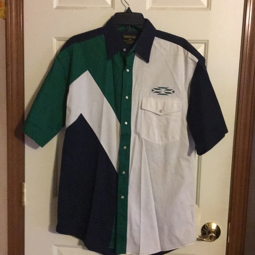 Men’s western shirt.